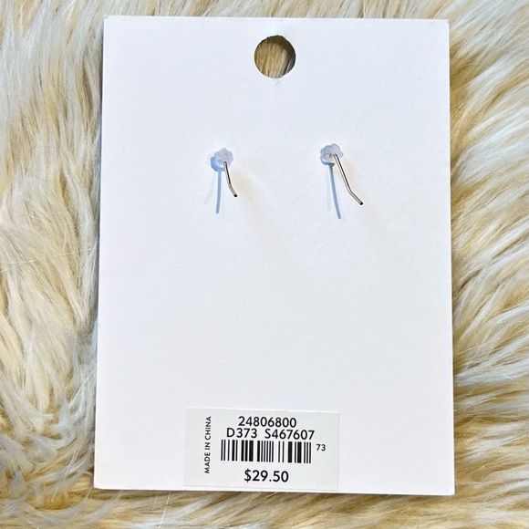 LOFT NWT Filigree drop earrings - Picture 2 of 3